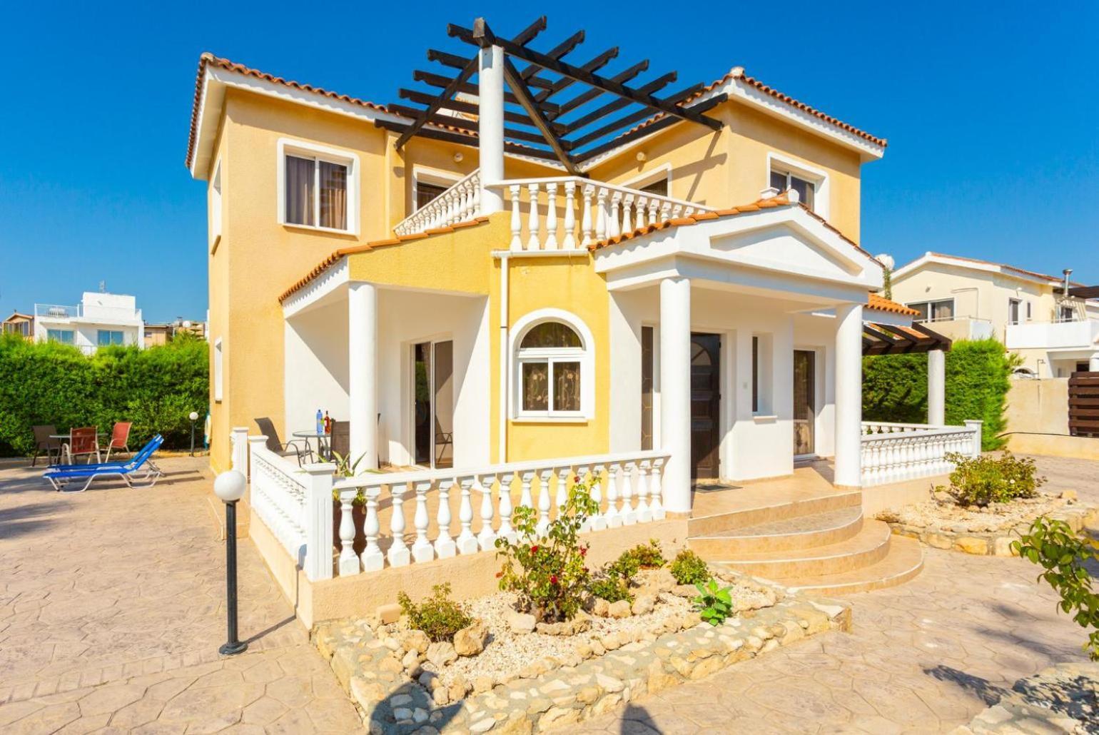Anastasia * Coral Bay